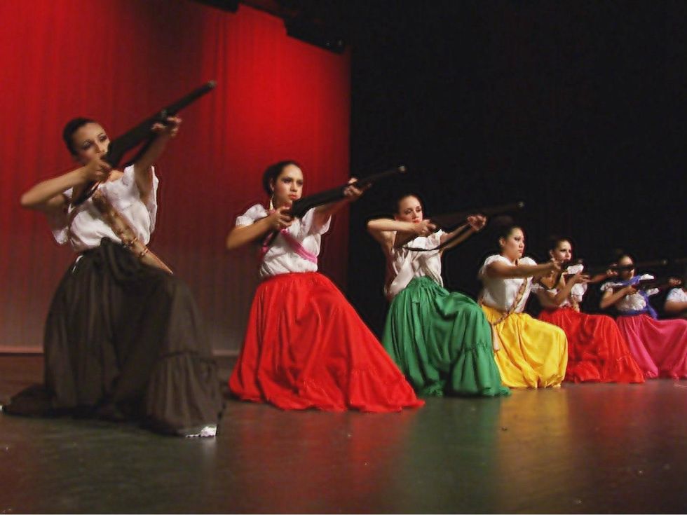 Austin High Ballet Folkl\u00f3rico Revolution