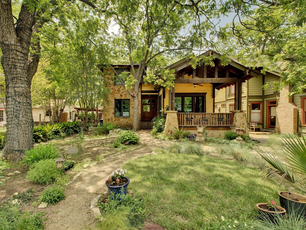 Austin home for sale 607 East 49th Hyde Park exterior