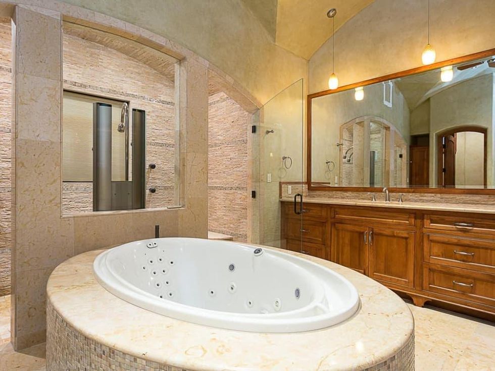 Austin home house 12006 Pleasant Panorama View 78738 Jeff Kent April 2016 master bathroom