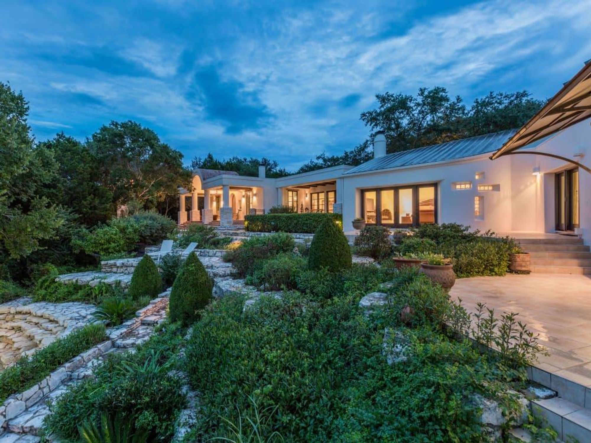 Austin home house 16009 Fontaine Avenue 78734 Lake Travis exterior