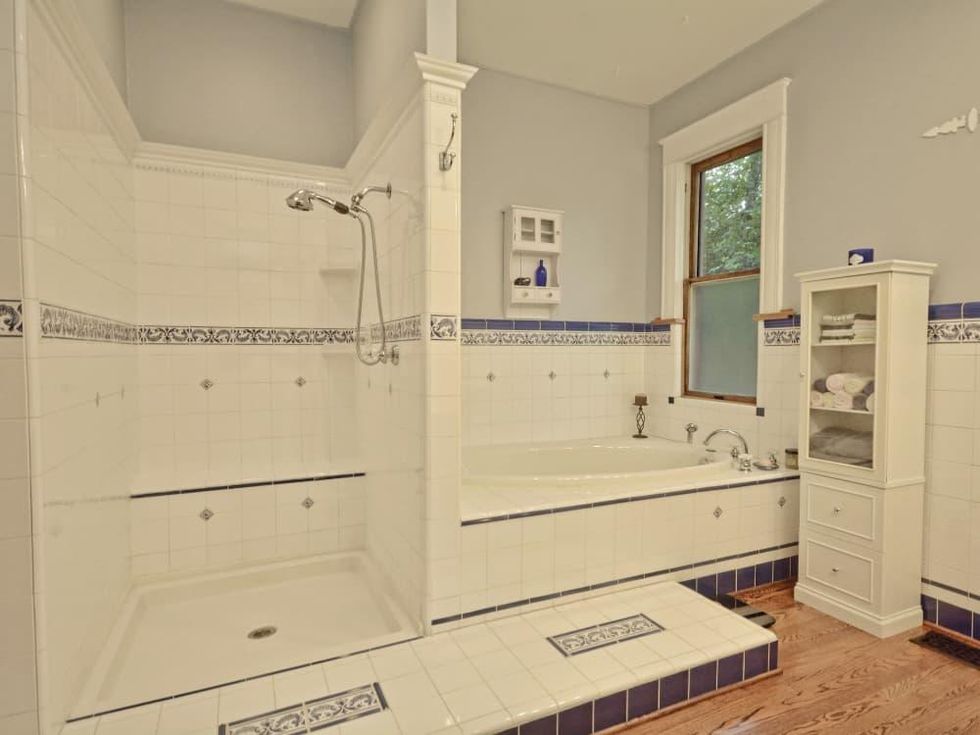 Austin home house 2416 S 2nd Street 78704 bathroom