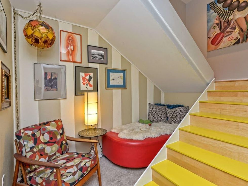 Austin home house 5932 Highland Hills Dr 78731 study niche staircase