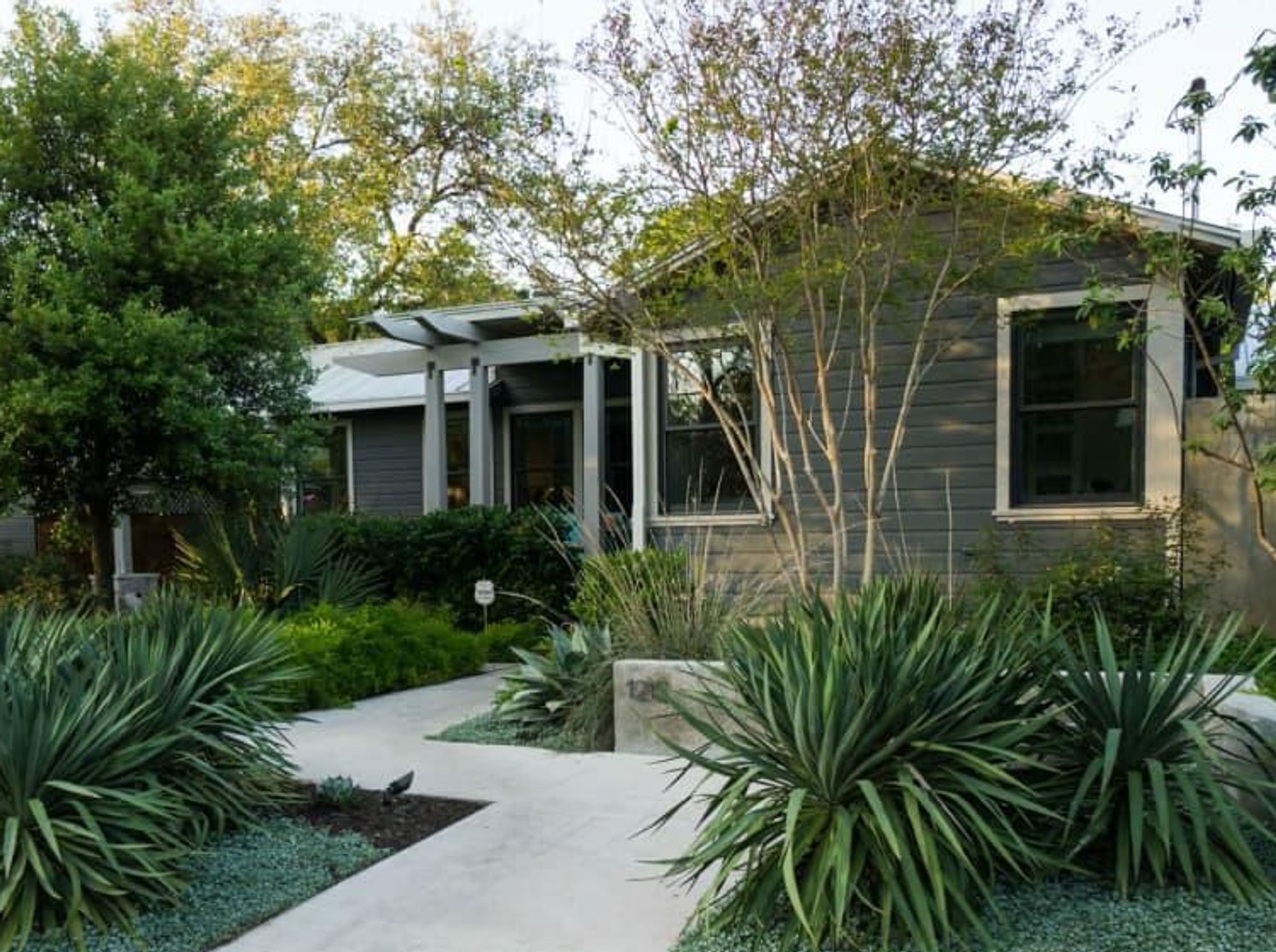 Austin home house Brentwood 1212 Romeria Dr. exterior front Preservation Austin Historic Homes Tour 2016