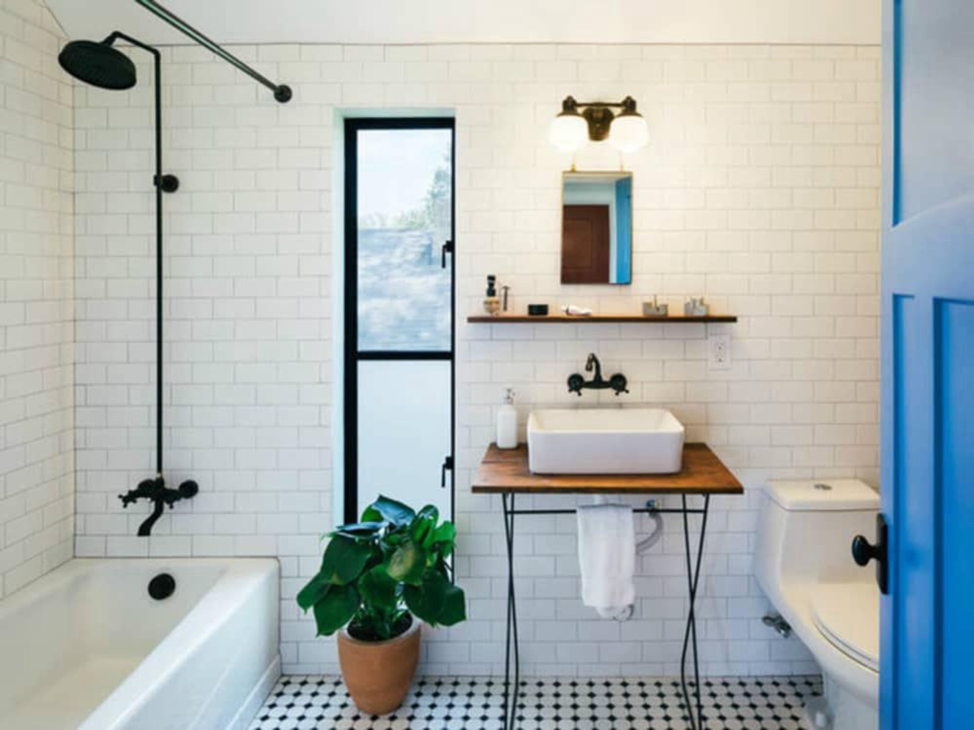 Austin home house Houzz DIY modern Texas farmhouse Garden St bathroom
