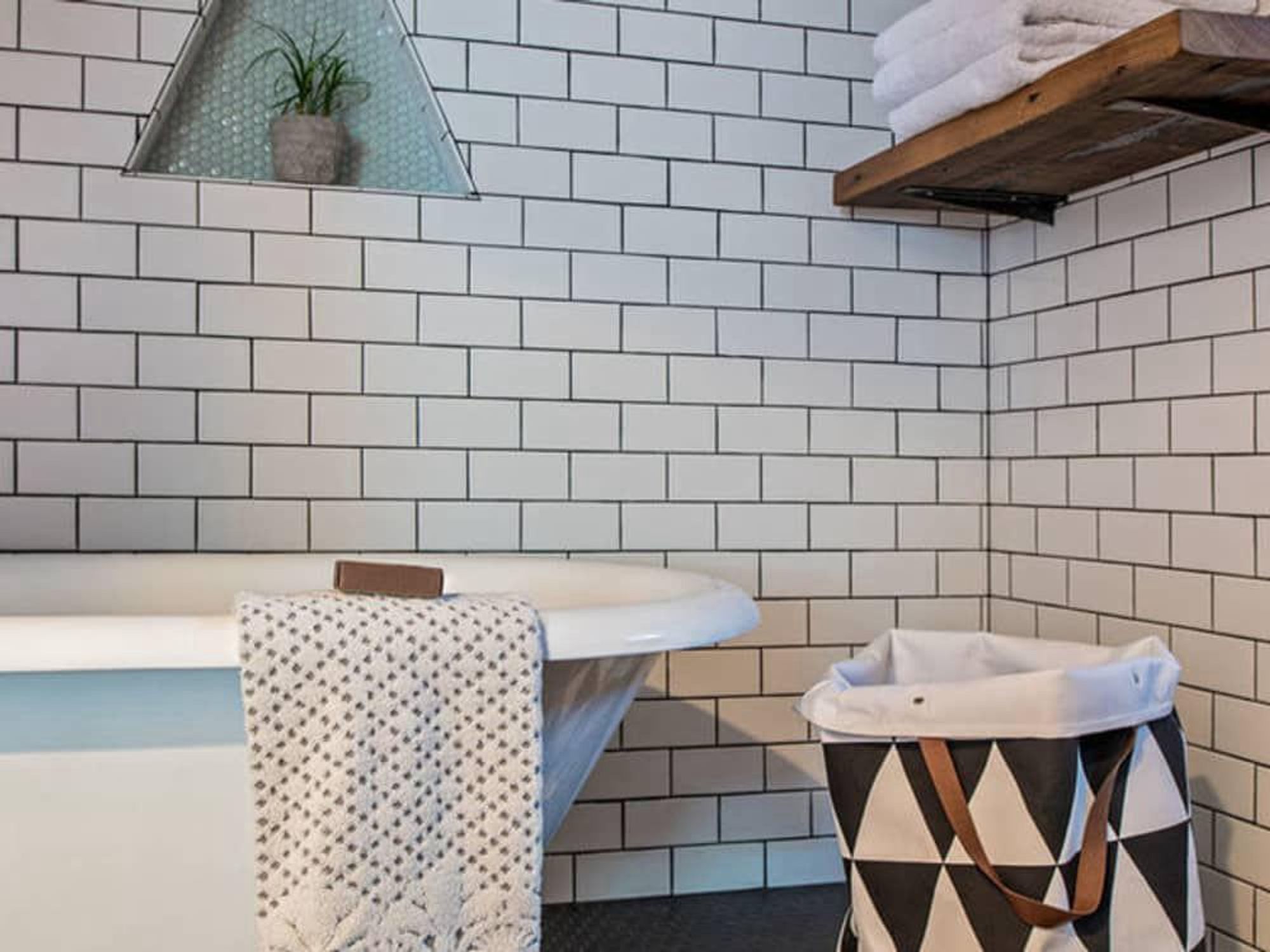 Austin home house Houzz midcentury bachelor pad 2016