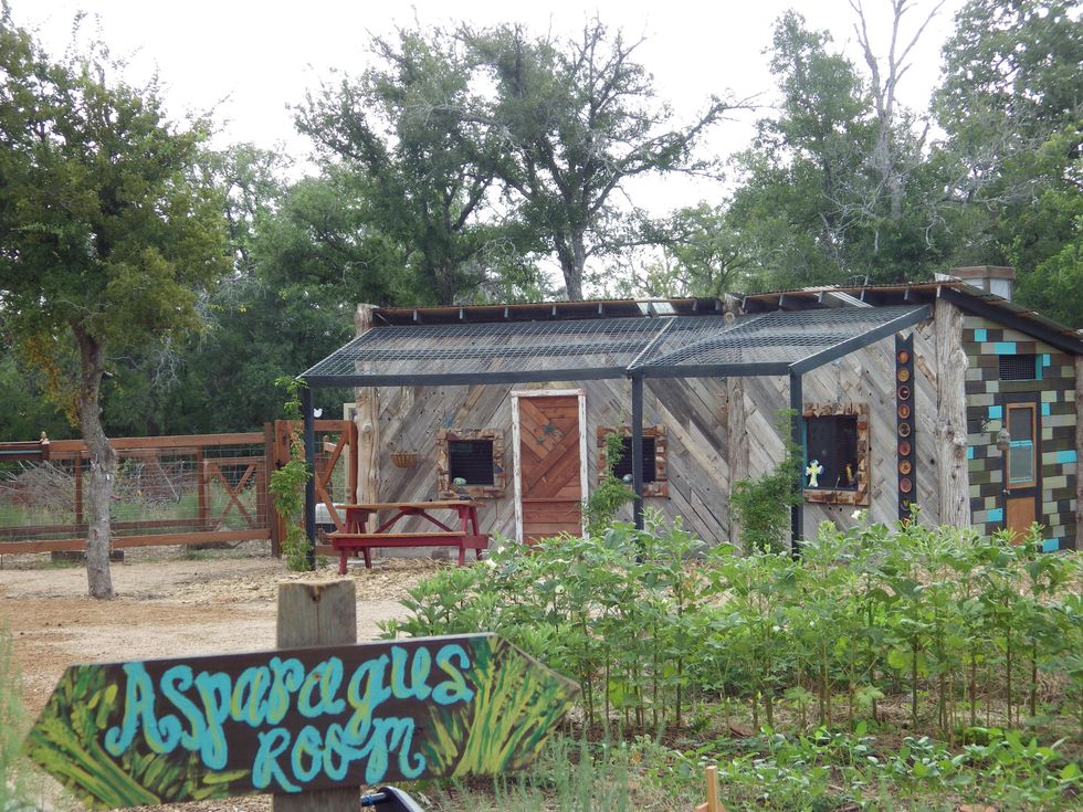 Austin homeless village Mobile Loaves and Fishes