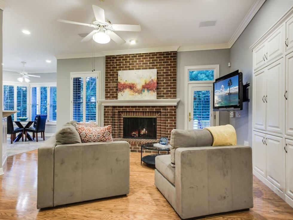 Austin house_109 Wood Trail