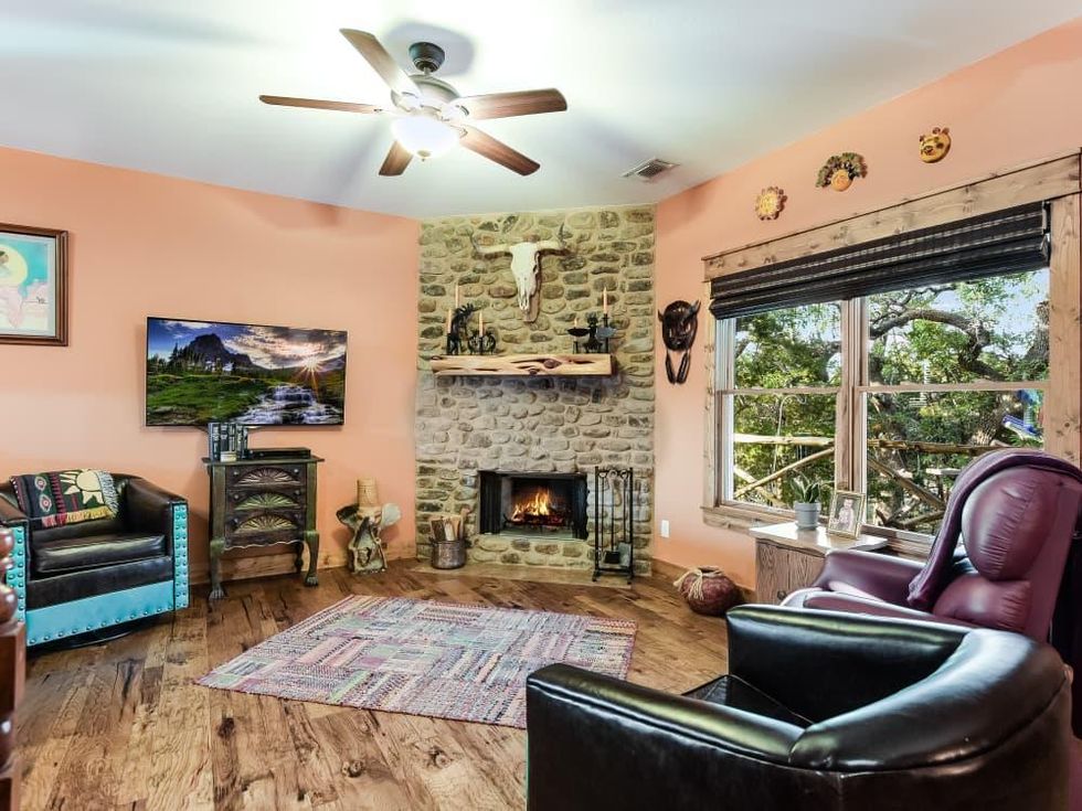 Austin house_12625 Fitzhugh Rd