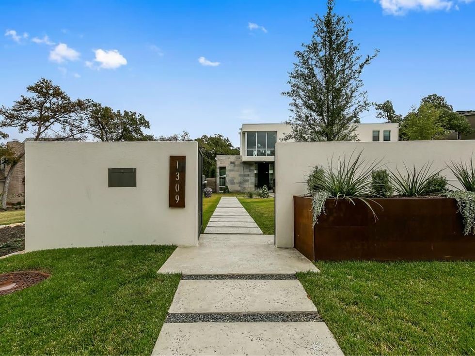 Austin house_1309 Meriden