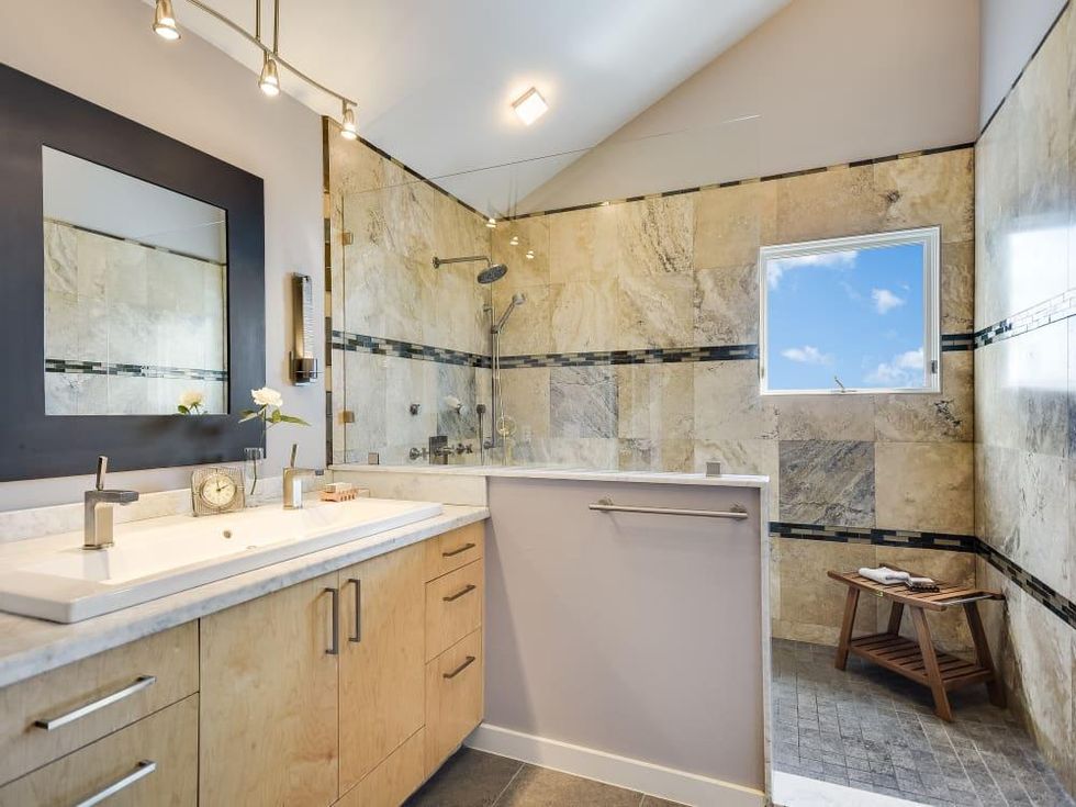 Austin house_14013 Lake View