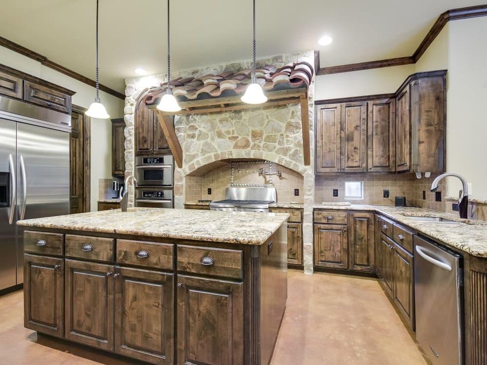 Austin house_1610 Lakeway Blvd.