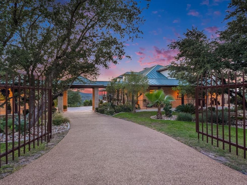 Austin house_17209 Majestic Ridge