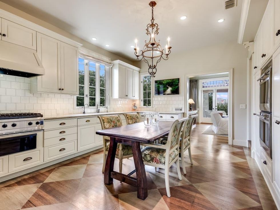 Austin house_2307 Windsor