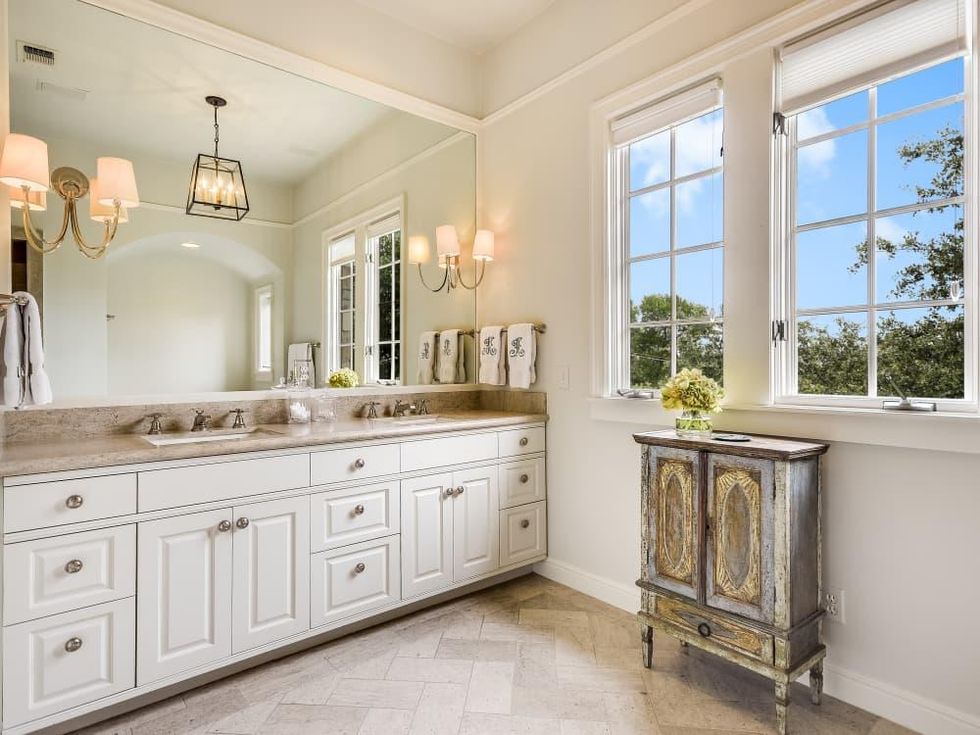 Austin house_2307 Windsor