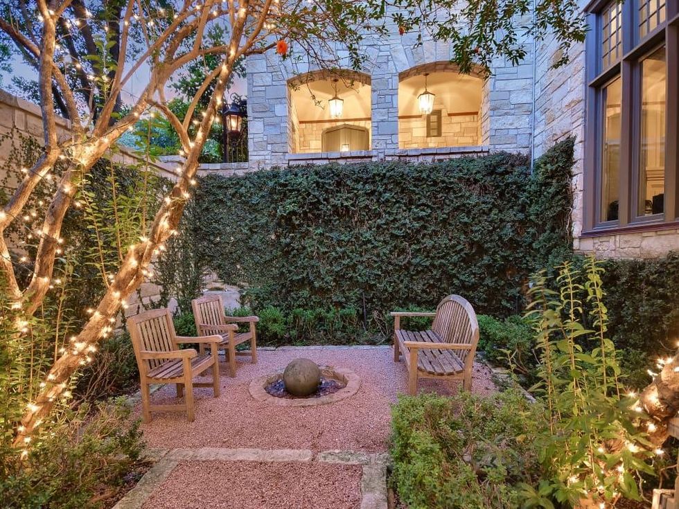 Austin house_2307 Windsor