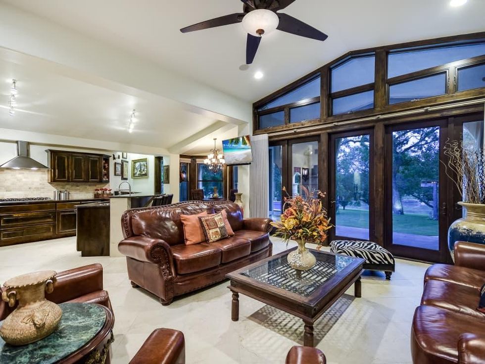 Austin house_2901 Old Stage Coach