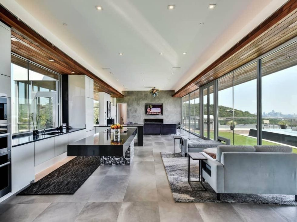 Austin house_303 Cedar Oak