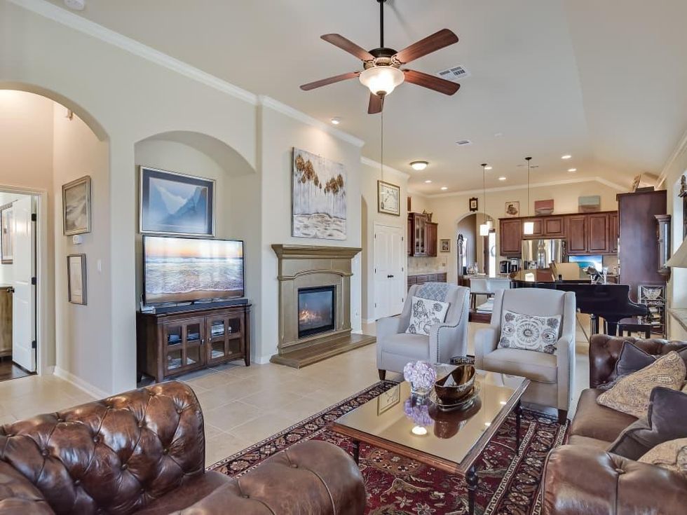 Austin house_4300 Tambre