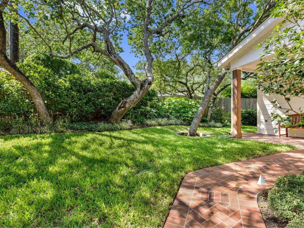 Austin house_4902 Ridge Oak