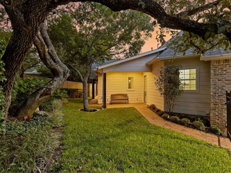 Austin house_4902 Ridge Oak