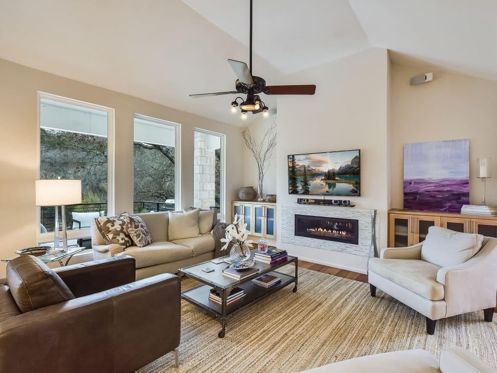 Austin house_9606 Bitternut