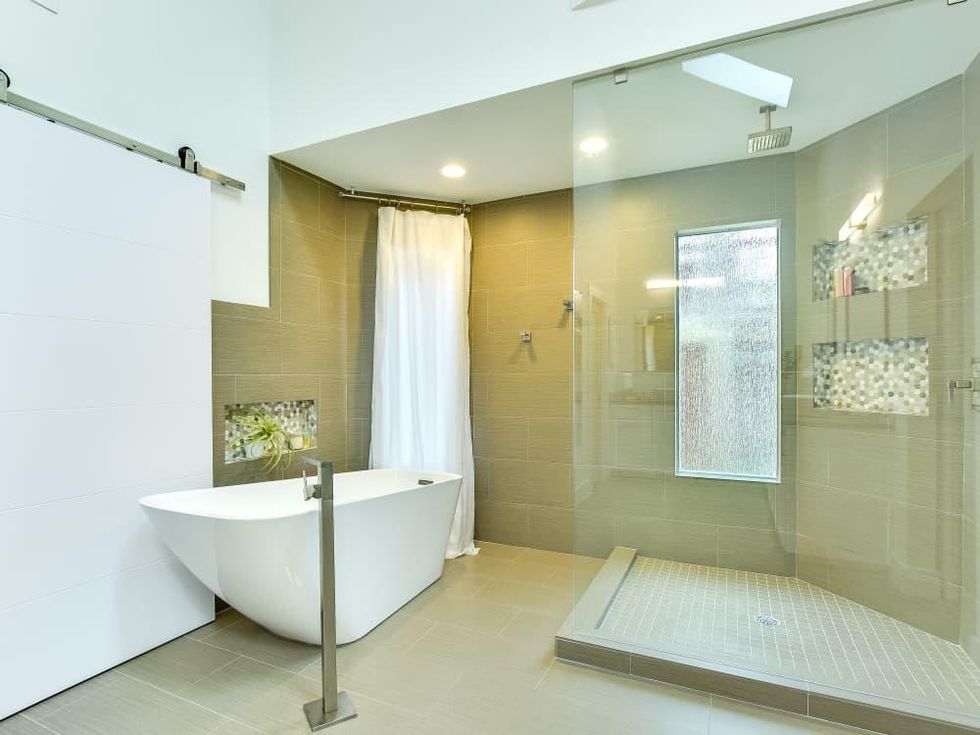 Austin house_9606 Bitternut