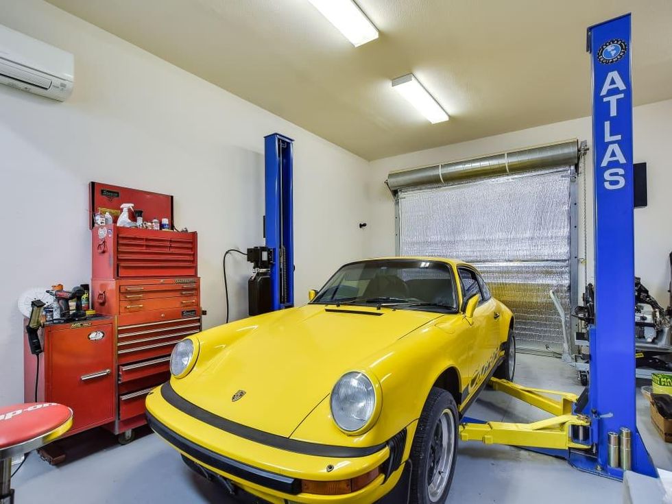 Austin house_9606 Bitternut