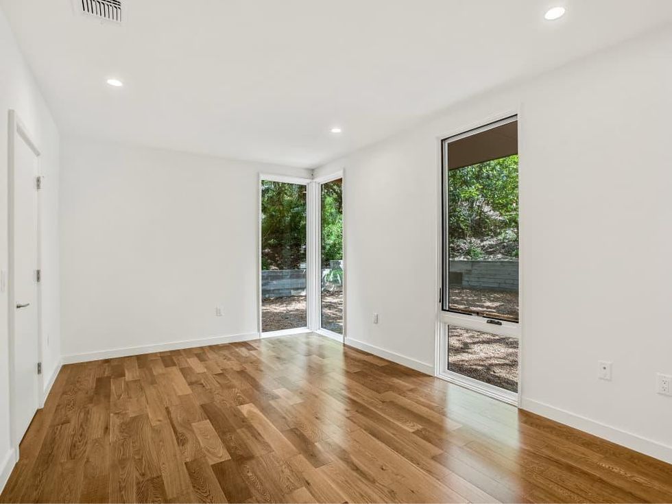 Austin house_Creekside Oaks Condos