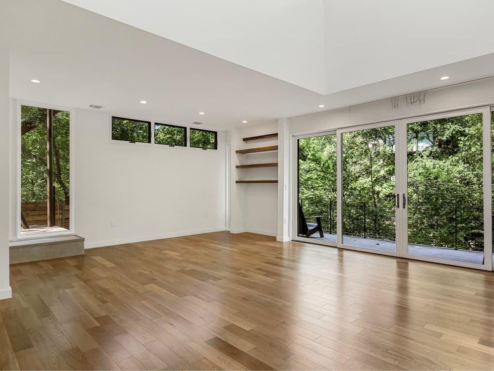 Austin house_Creekside Oaks Condos