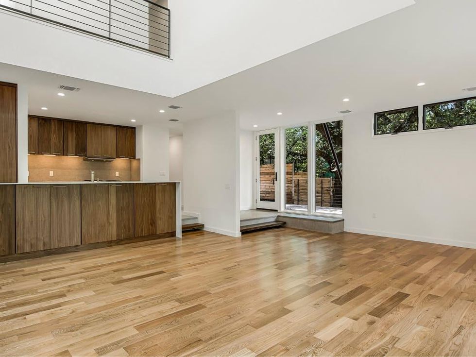 Austin house_Creekside Oaks Condos