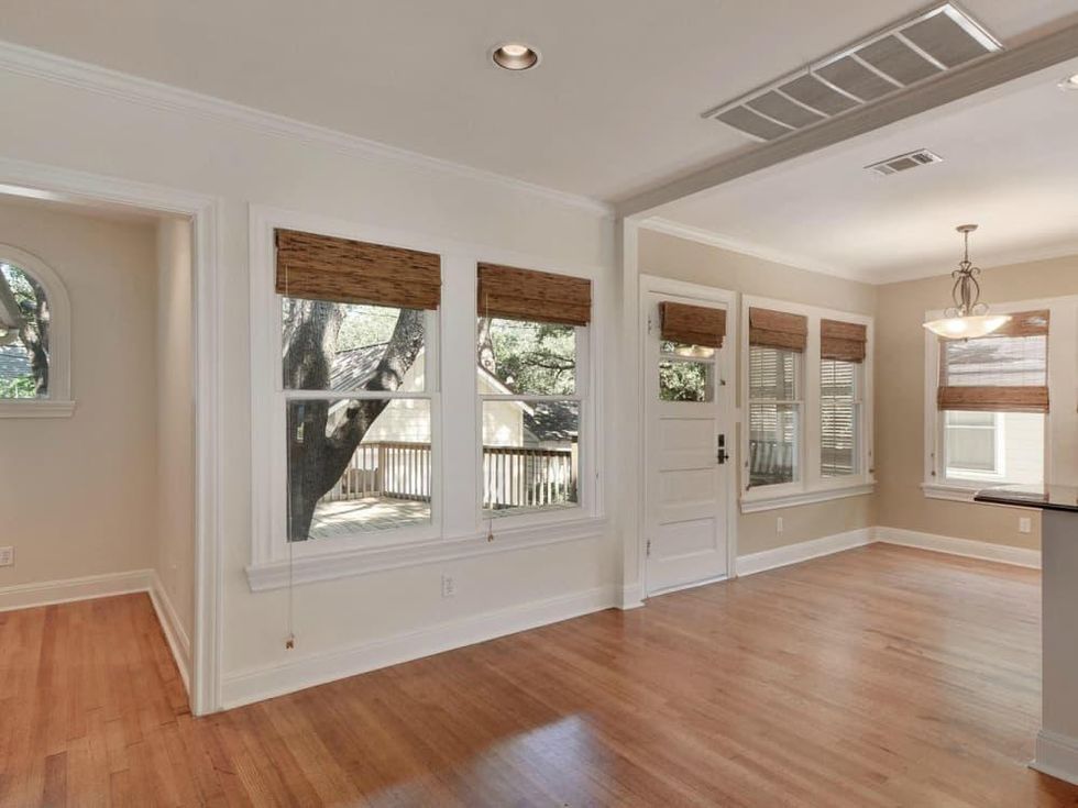 Austin house home 2104 Elton Lane Tarrytown 78703 breakfast room