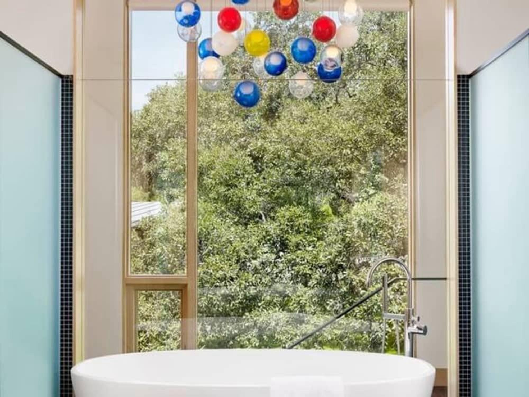 Austin house home Houzz modern Lake Austin bathroom tub
