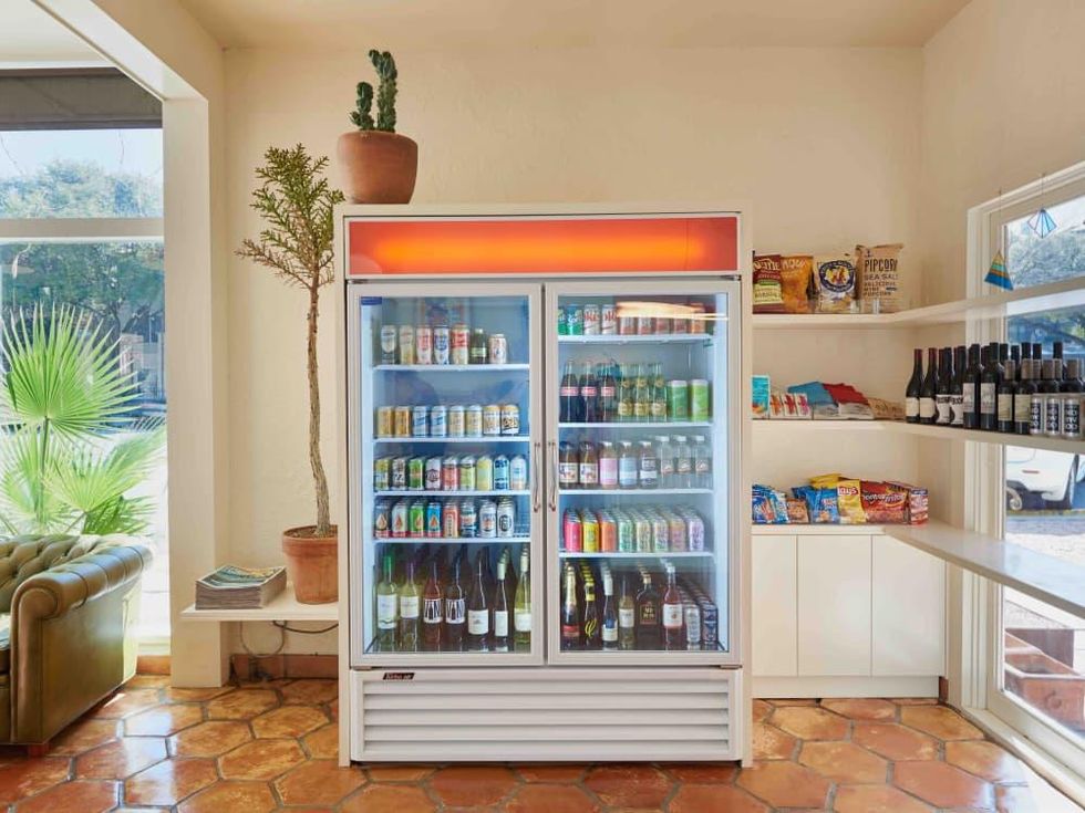 Austin Motel 2017 lobby