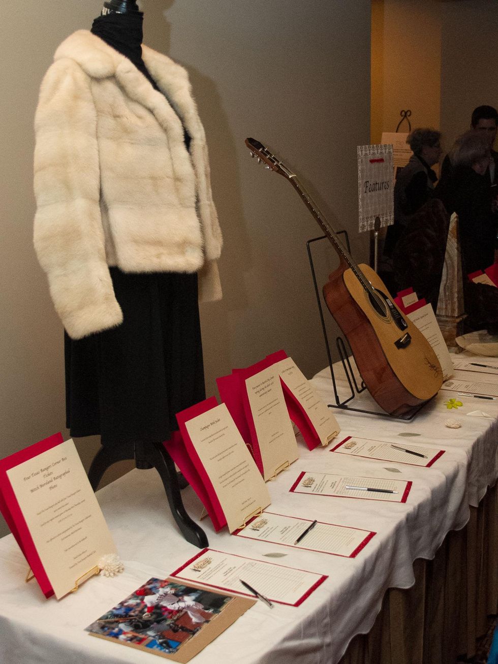 Austin Opera Serenata Wine Dinner & Auction Auction Items