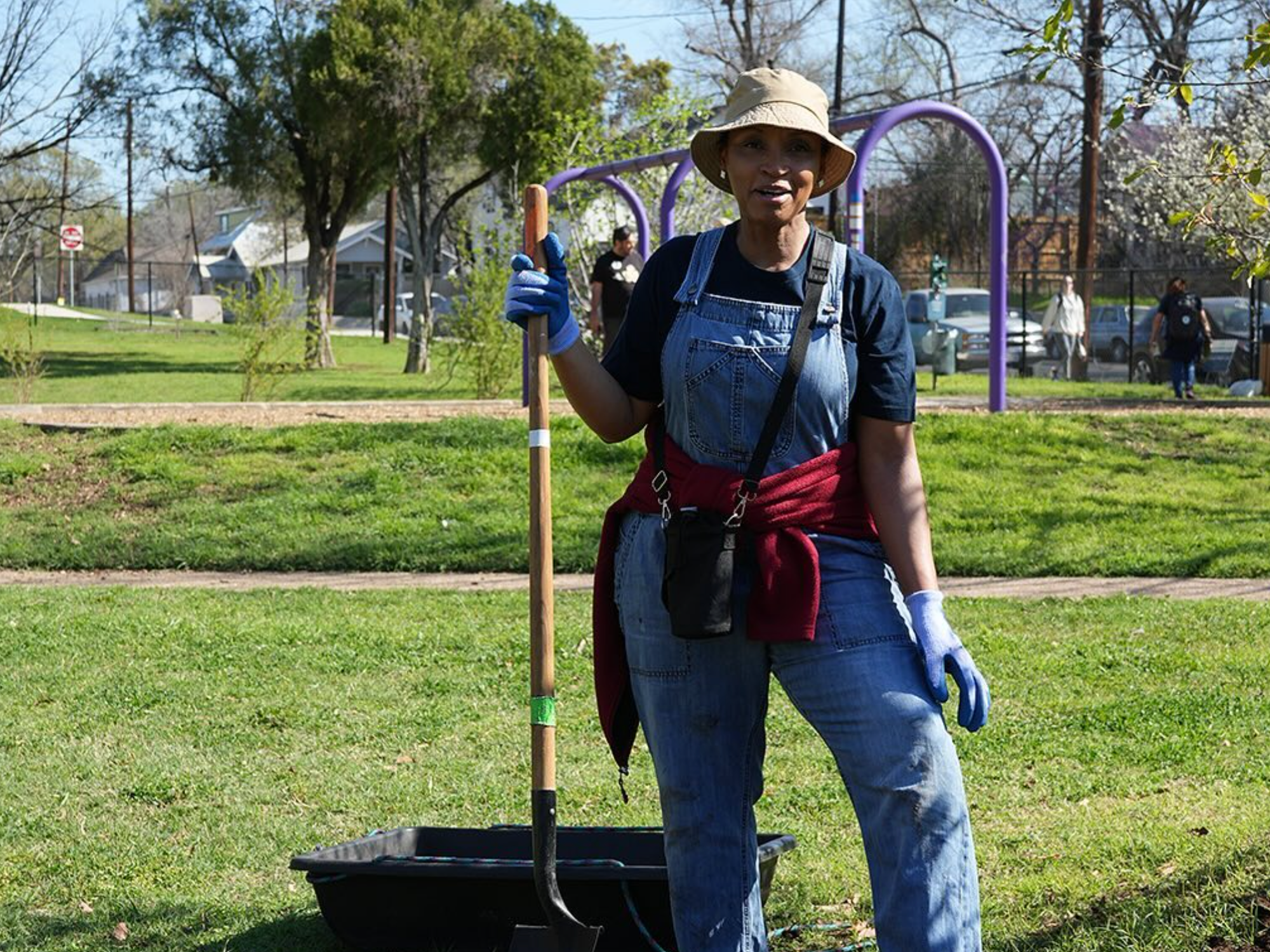Austin Parks Foundation volunteer