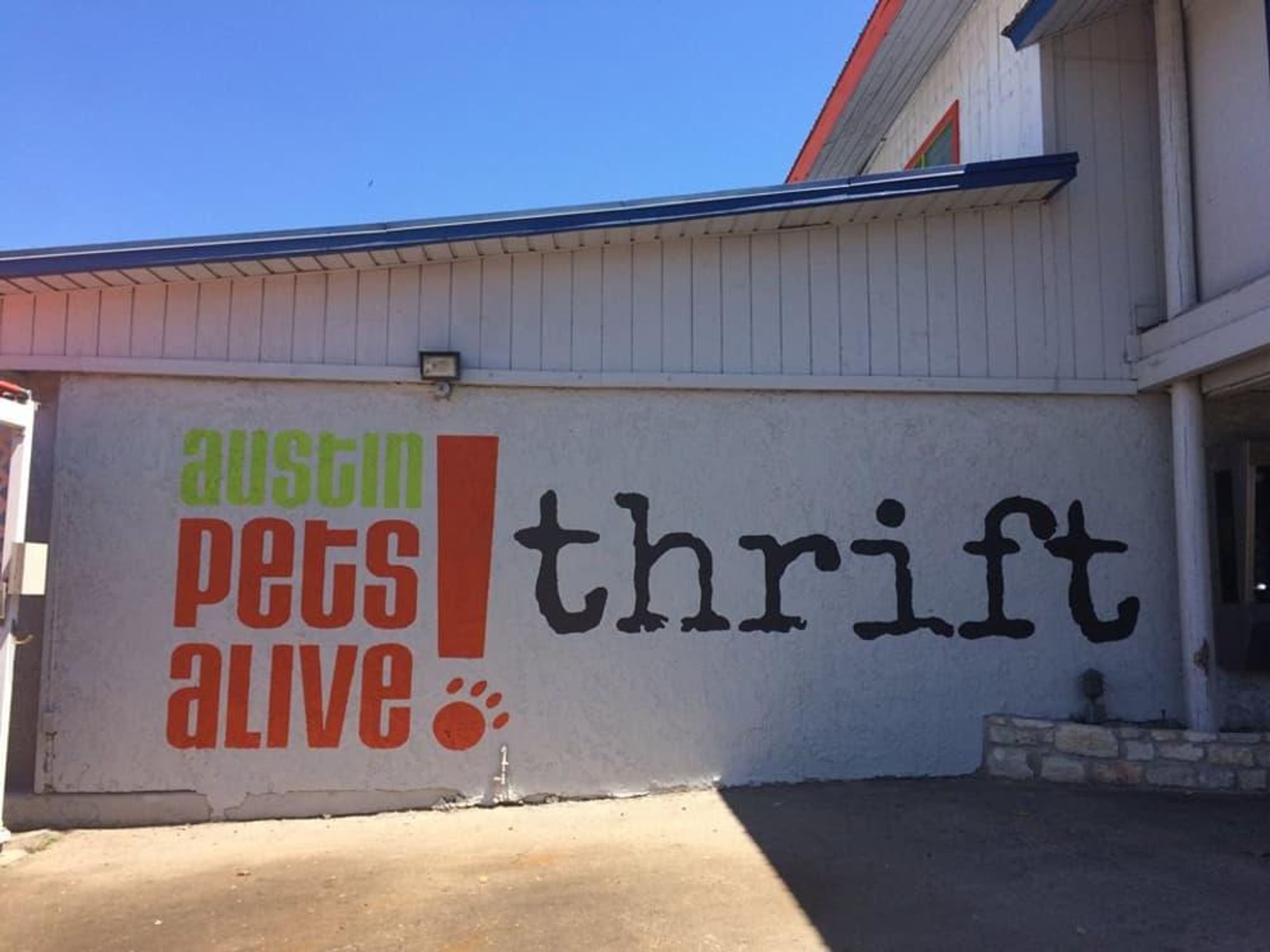 Austin Pets Alive Thrift Store