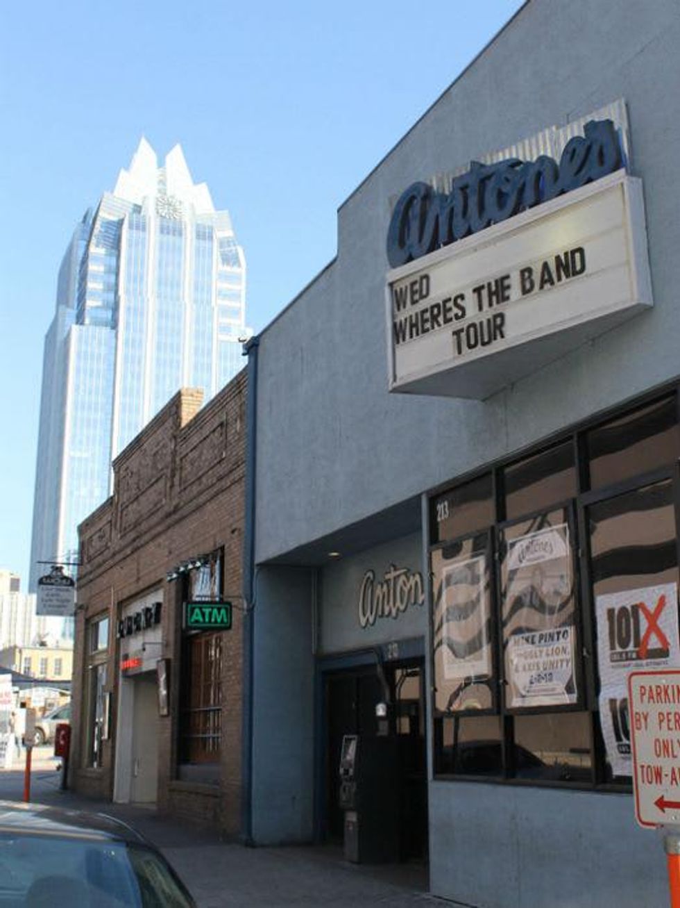 Austin Photo:Places_Antone's_exterior2