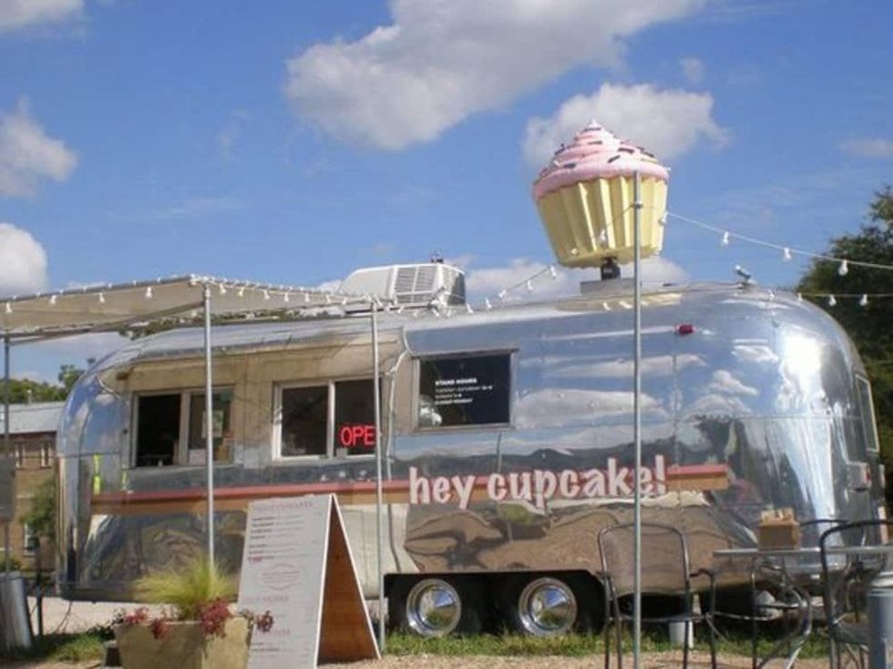 Austin Photo: Places_Food_hey_cupcake_exterior