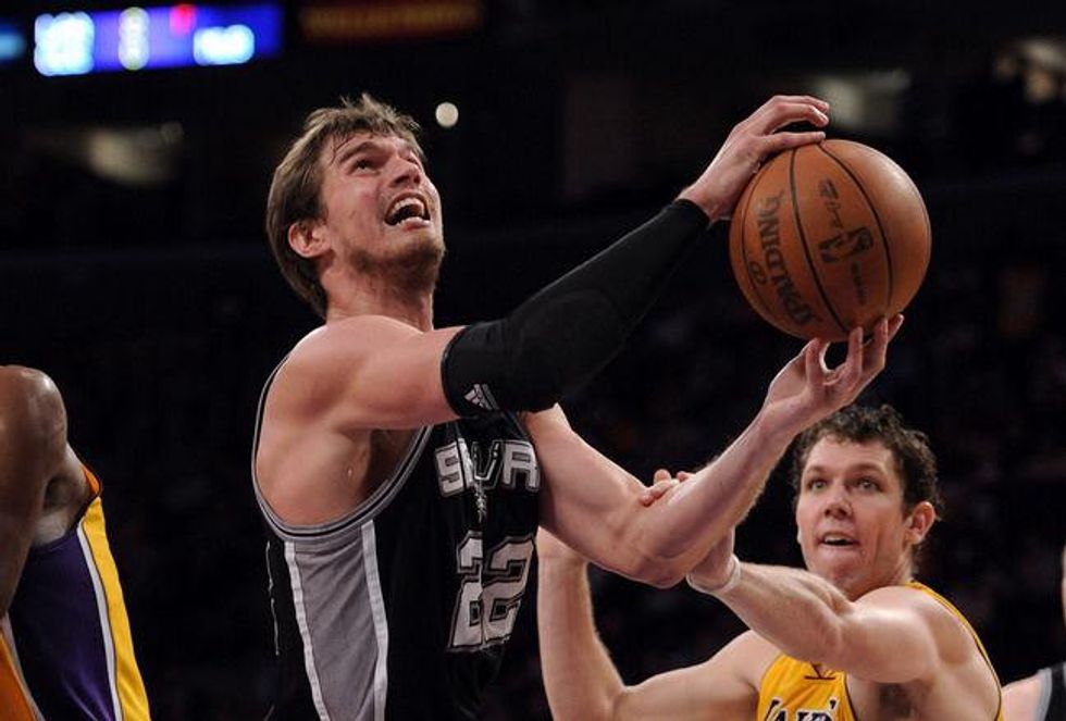 Austin Photo Set: News_Brendan_spurs_feb 2012_tiago splitter