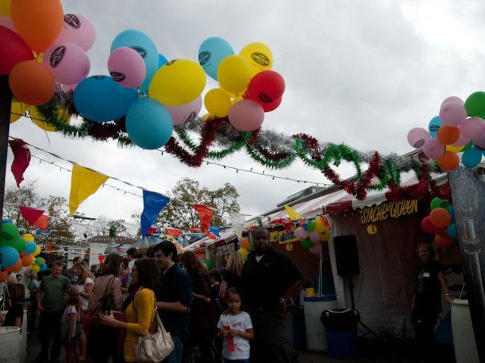 Austin Photo Set: News_Carnival O'Pizza_Nov 2011_enterance