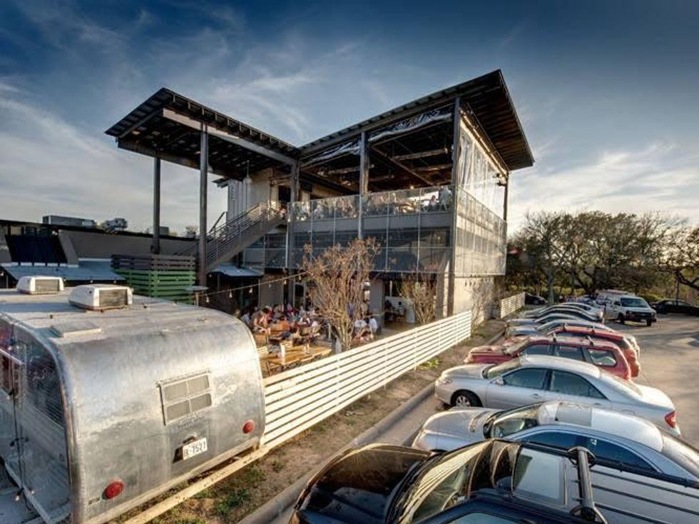 Austin Photo Set: News_Cathi Rustmann_Take a break from Turkey_Nov 2011_reds porch