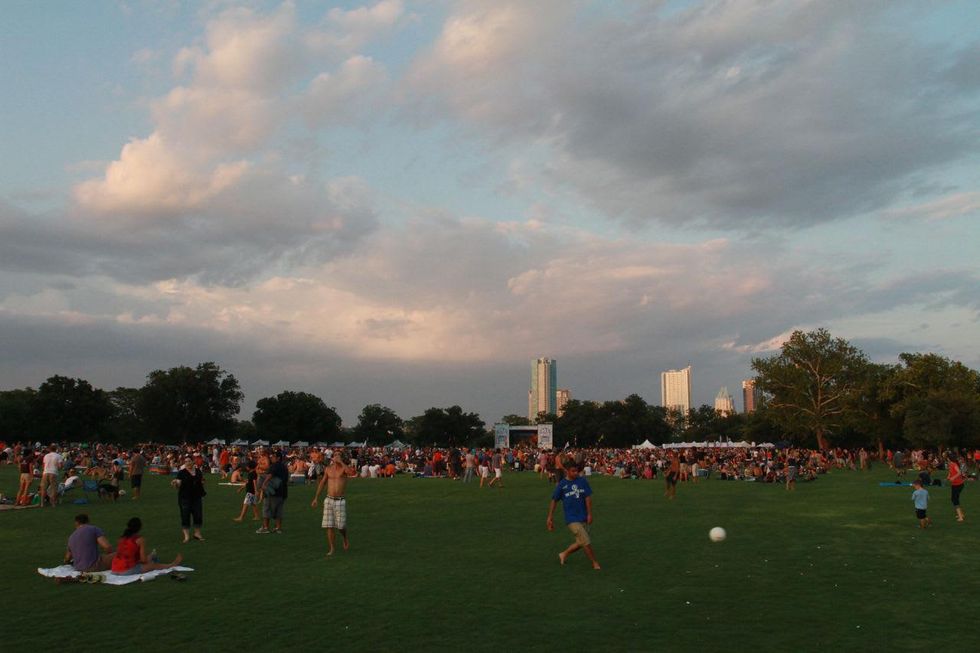Austin Photo Set: News_Charlie Harper_blues on the green_July 2011_sunset