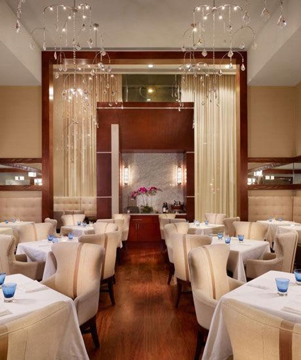 Austin Photo Set: News_Jessica dupuy_fine dining_jan 2012_congress dining room