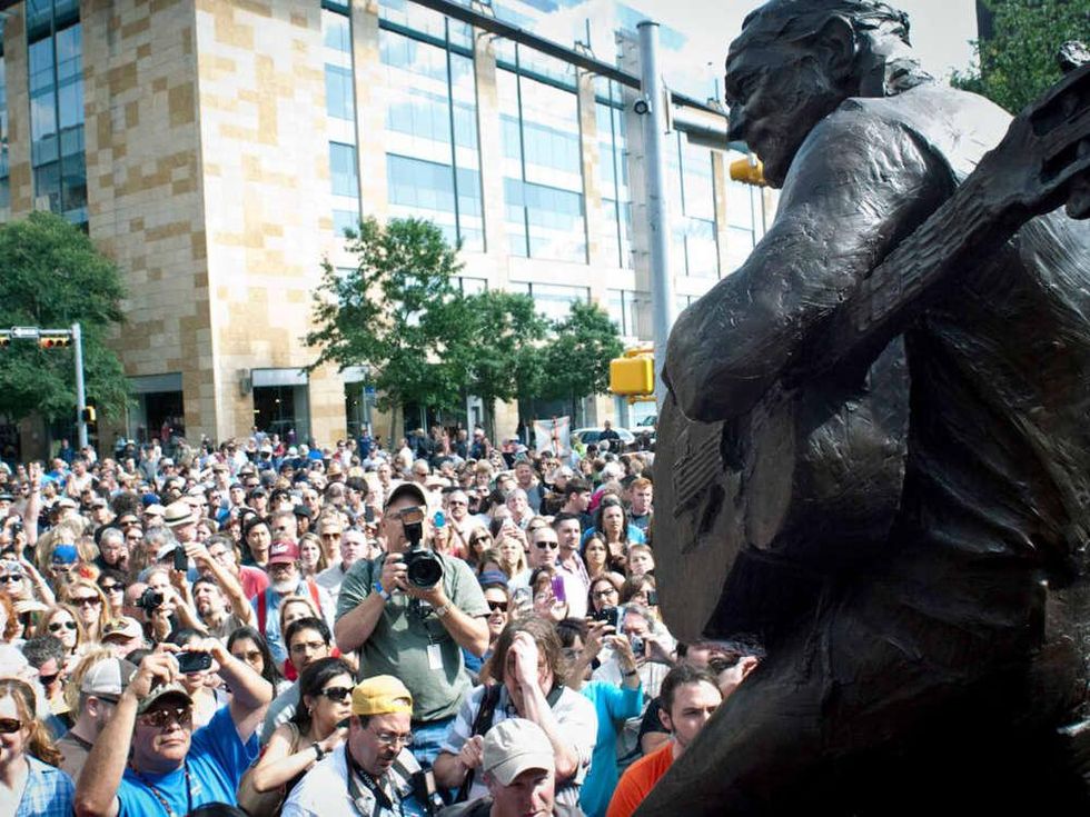 Austin Photo Set: News_jon_willie nelson statue unveiling_april 2012_17