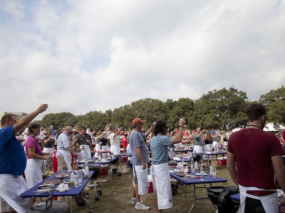 Austin Photo Set: News_Kevin_tim love grilling_april 2012_2