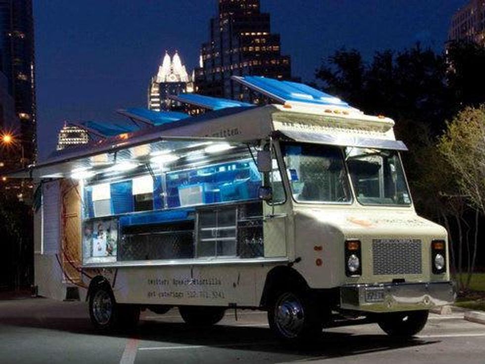 Austin Photo Set: News_layne_peached tortilla_march 2013_truck