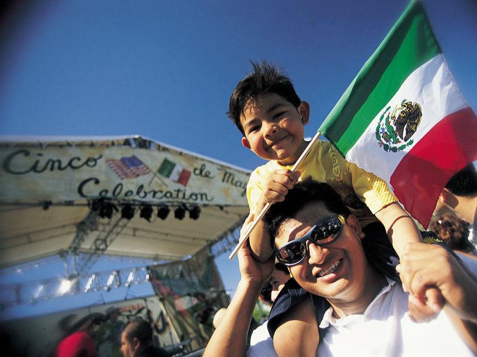 Austin Photo Set: News_Mike_cinco de mayo_may 2012_1