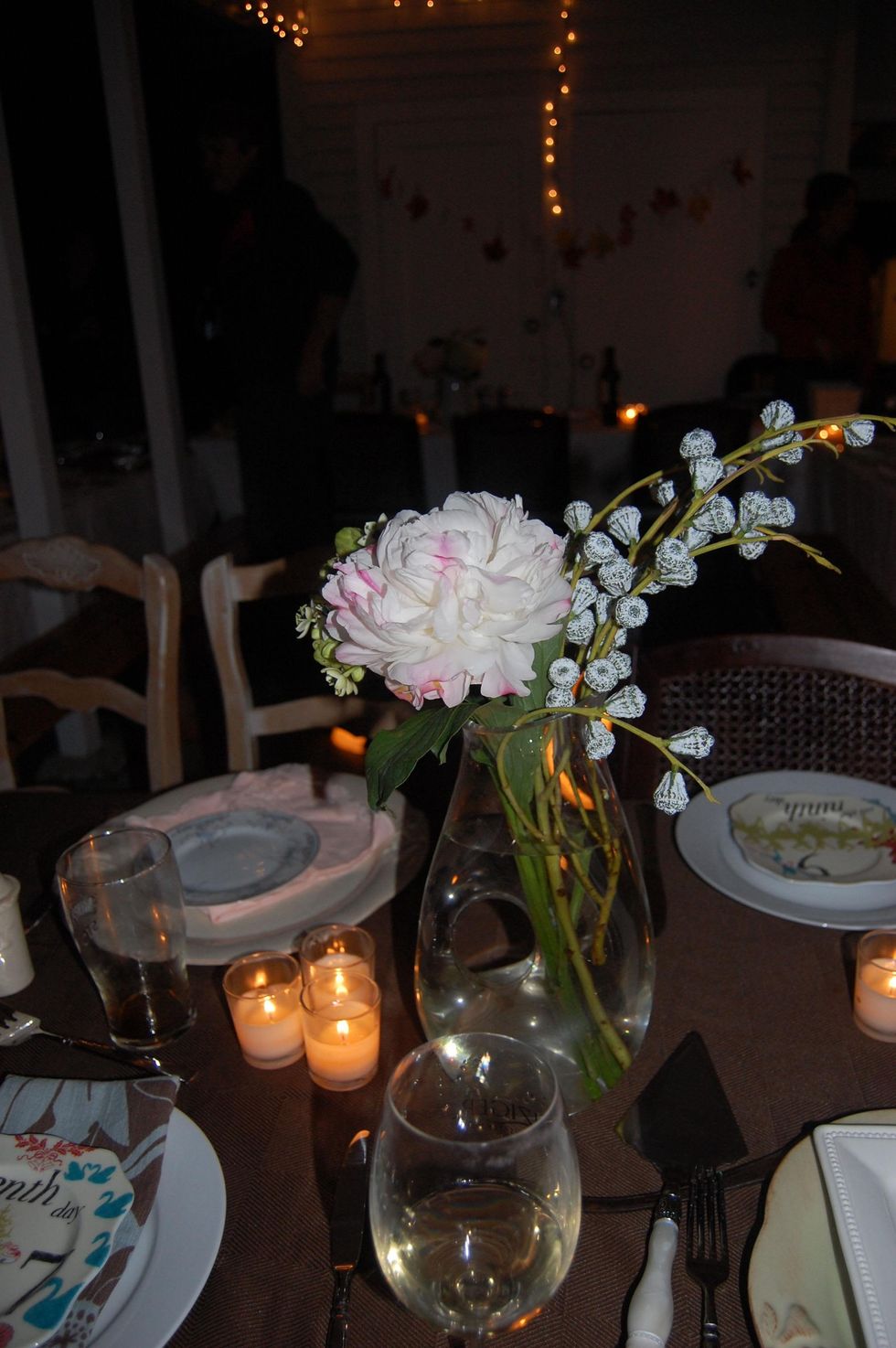 Austin Photo Set: News_Patricia_tabletop decorations_nov 2012_single flower