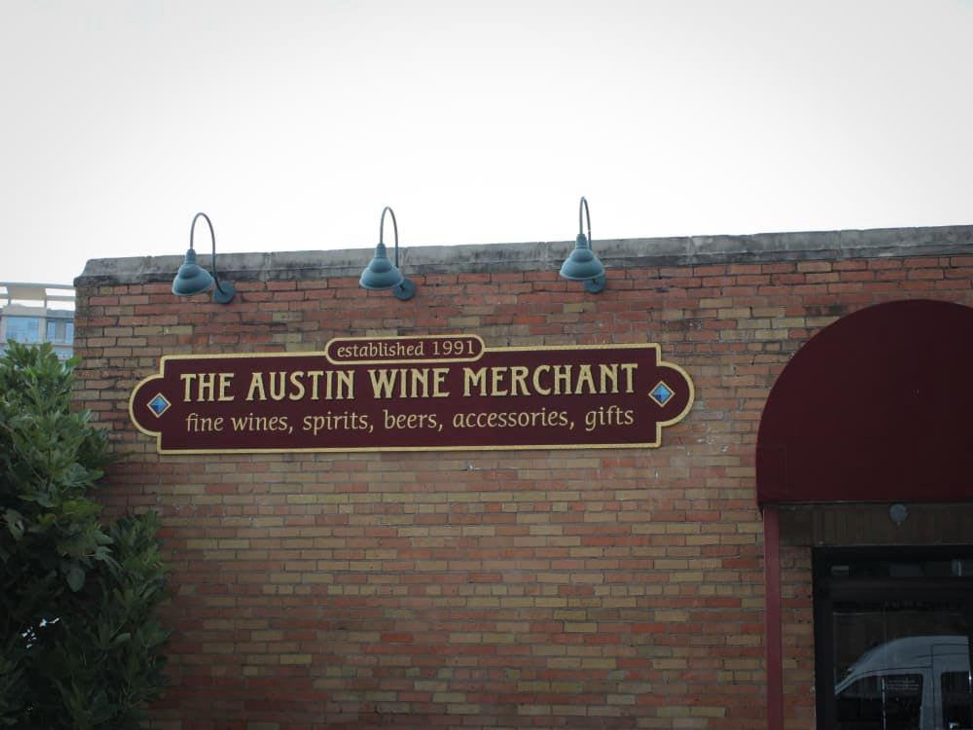 Austin Photo Set: News_Rob Moshein_not too hot to drink Champagne_August 2011_austin wine merchant