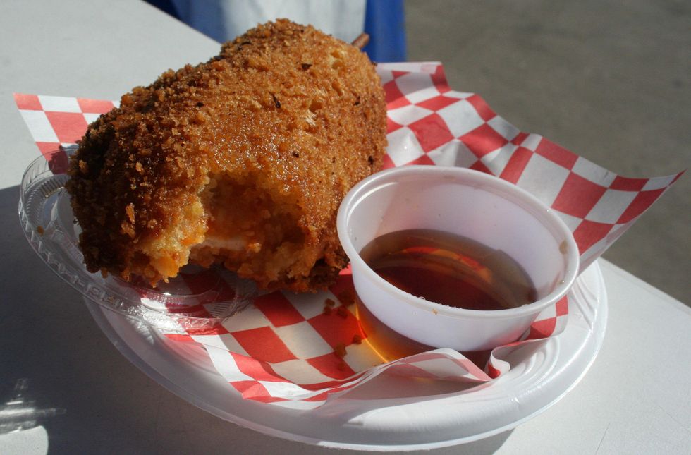 Austin Photo Set: News_Tessa Mioli_fair food_October 2011_chicken